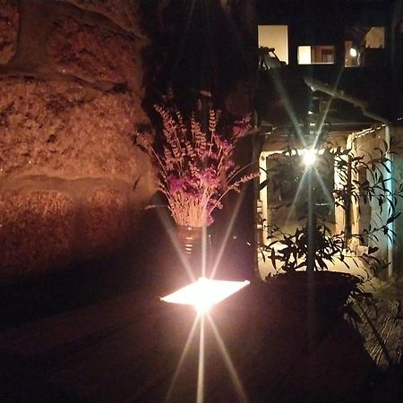 ヴィーラ・ポウカ・デ・アギアル Casa Padre Manuel Do Coutoヴィラ エクステリア 写真